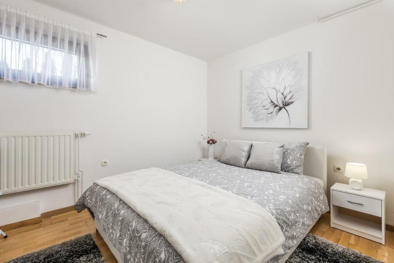 오토칵 Apartman Javor 아파트 외부 사진