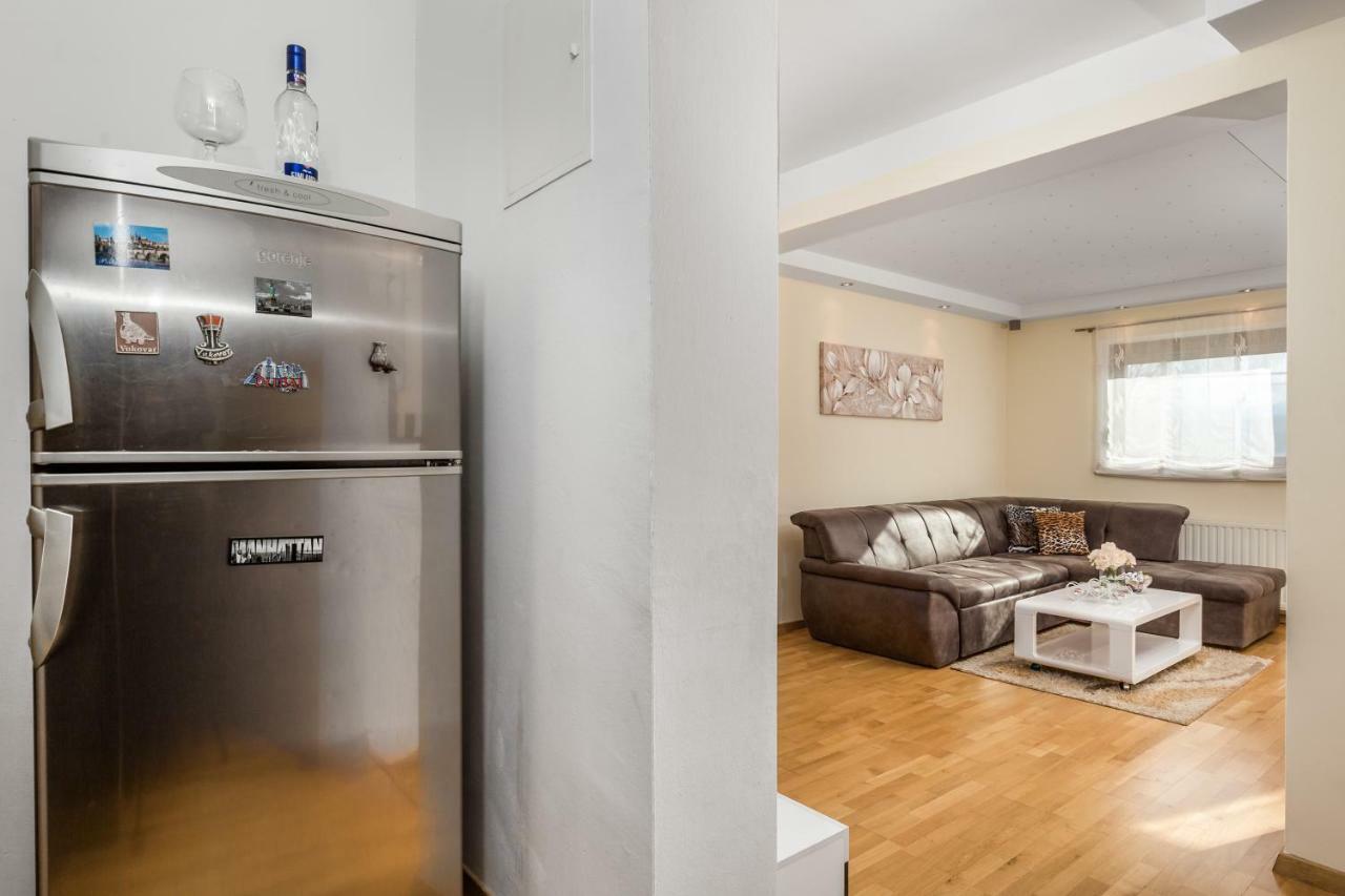 오토칵 Apartman Javor 아파트 외부 사진